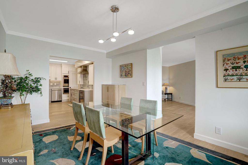 1250 S WASHINGTON STREET Unit: 703