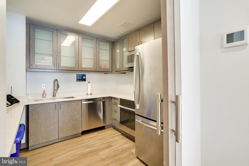 1250 S WASHINGTON STREET Unit: 703