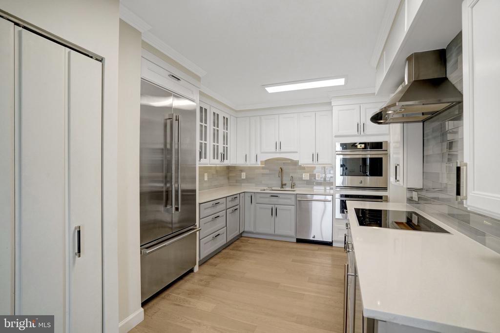 1250 S WASHINGTON STREET Unit: 703
