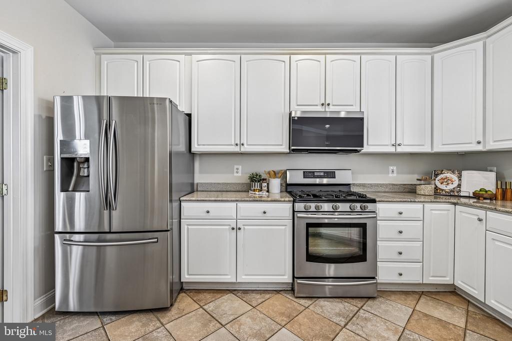 405 S FAYETTE STREET