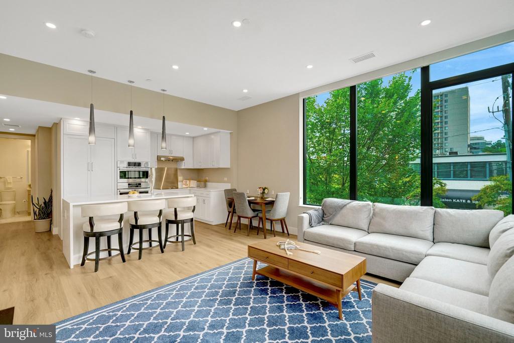 801 N FAIRFAX STREET Unit: 212