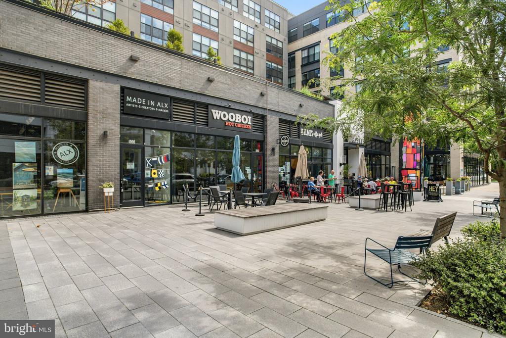801 N FAIRFAX STREET Unit: 212