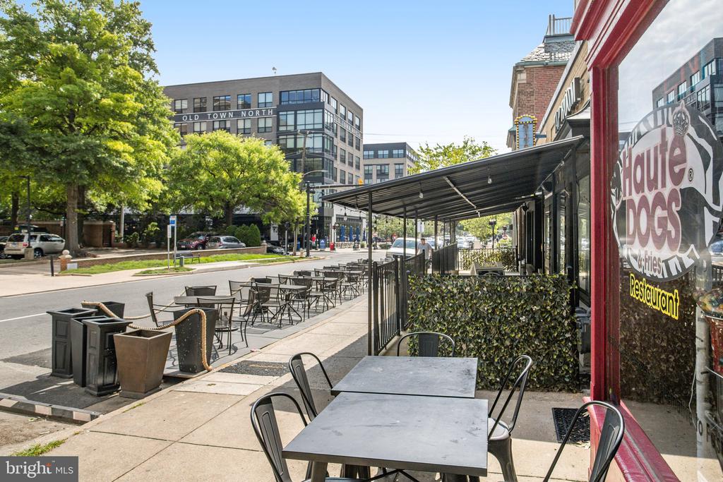 801 N FAIRFAX STREET Unit: 212