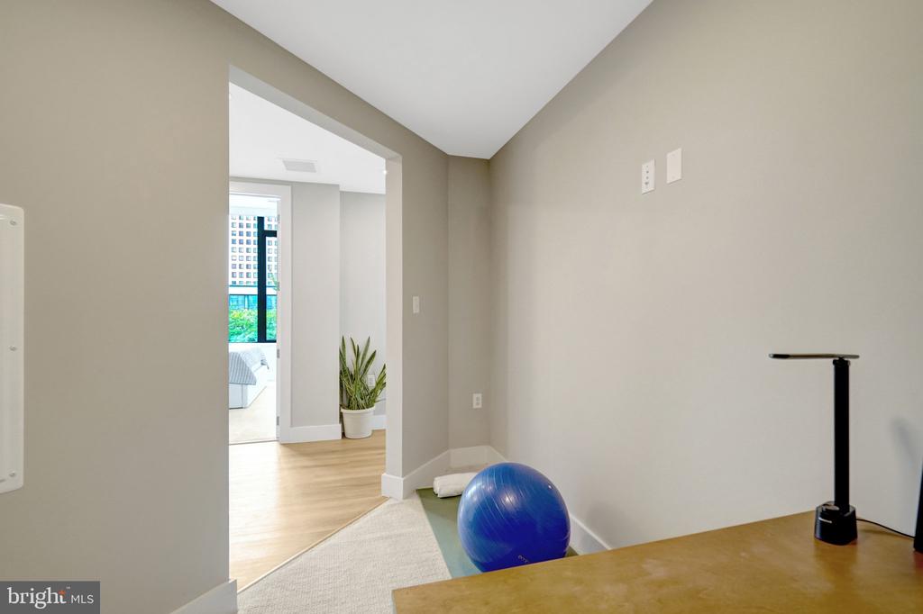 801 N FAIRFAX STREET Unit: 212