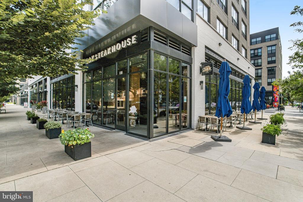 801 N FAIRFAX STREET Unit: 212