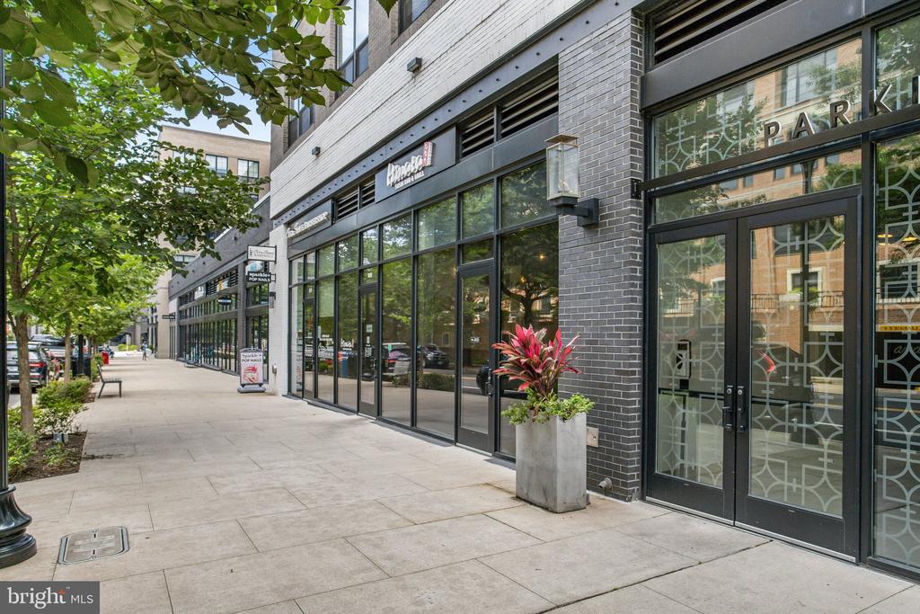 801 N FAIRFAX STREET Unit: 212