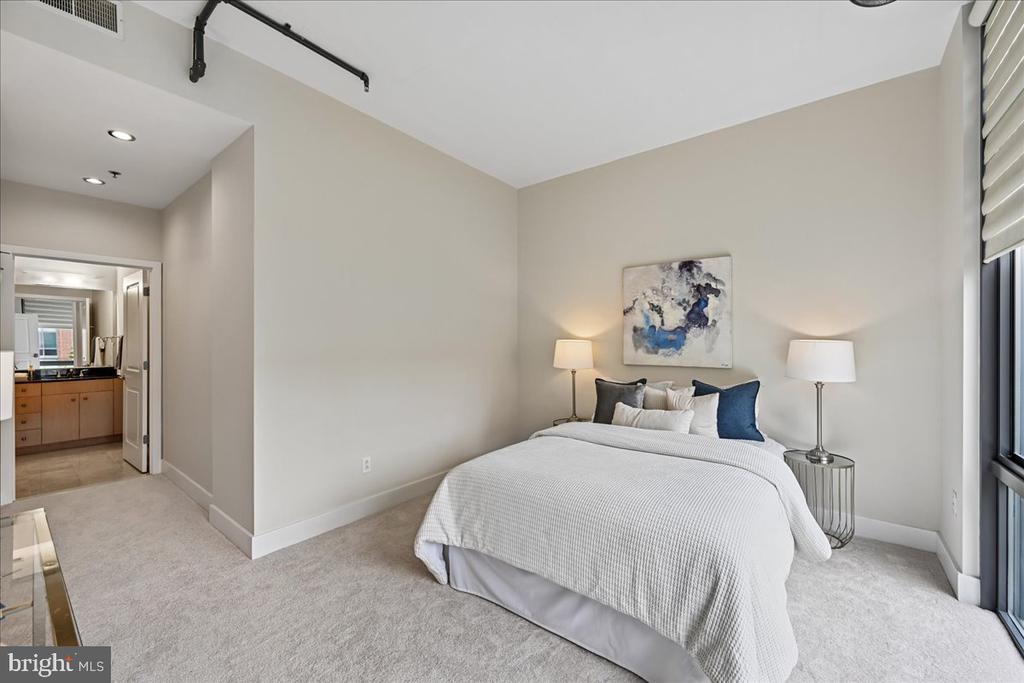 520 JOHN CARLYLE STREET Unit: 343