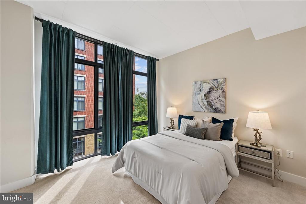 520 JOHN CARLYLE STREET Unit: 343