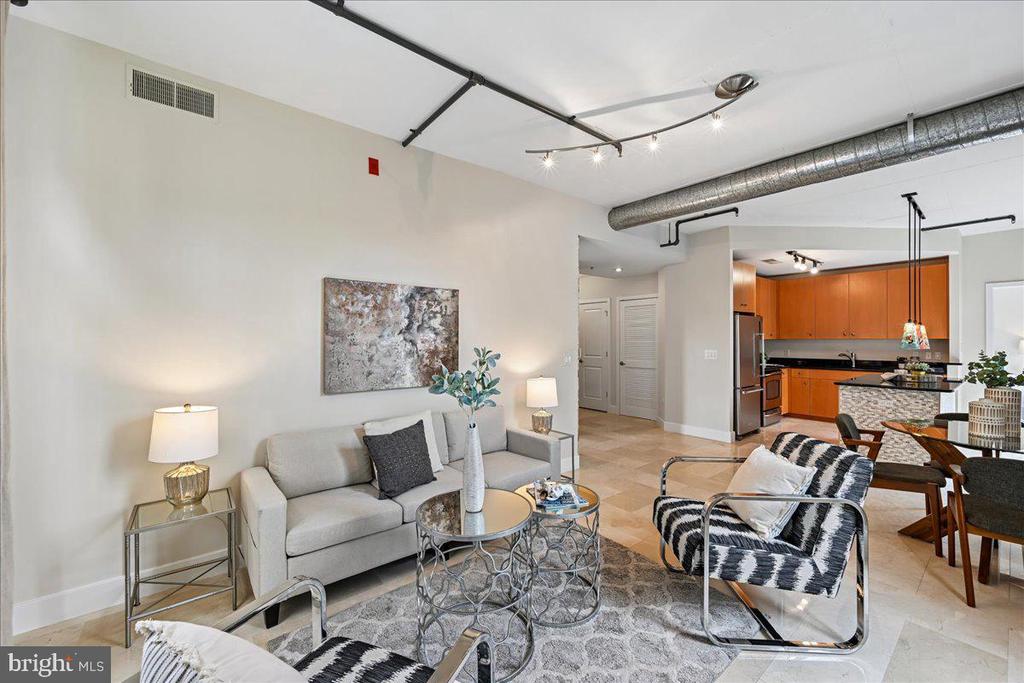 520 JOHN CARLYLE STREET Unit: 343