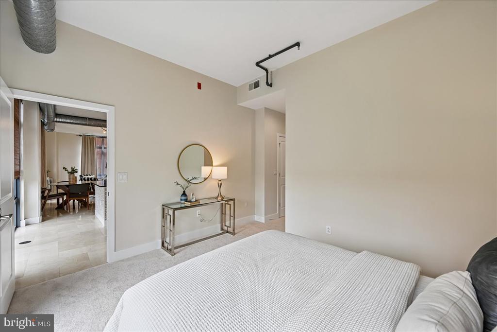 520 JOHN CARLYLE STREET Unit: 343