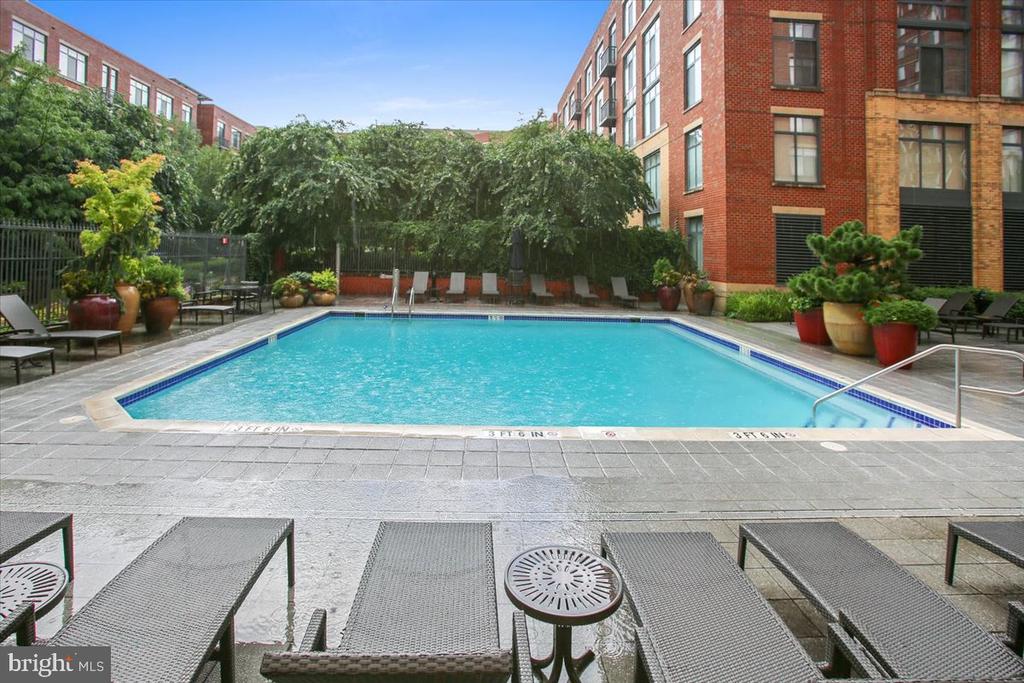 520 JOHN CARLYLE STREET Unit: 343