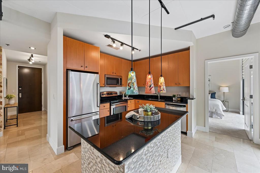 520 JOHN CARLYLE STREET Unit: 343