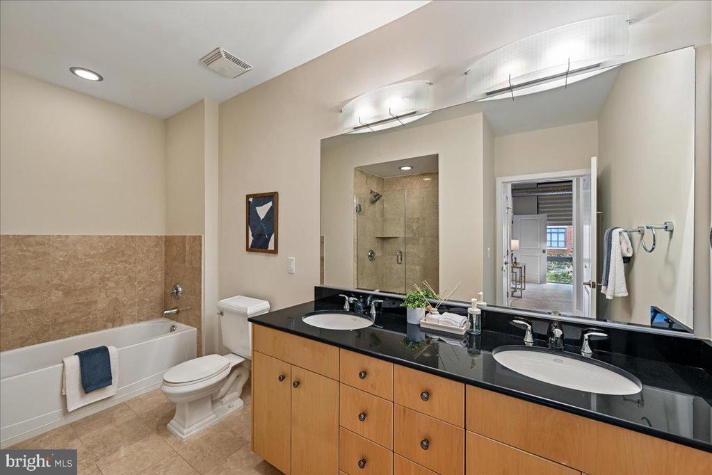 520 JOHN CARLYLE STREET Unit: 343