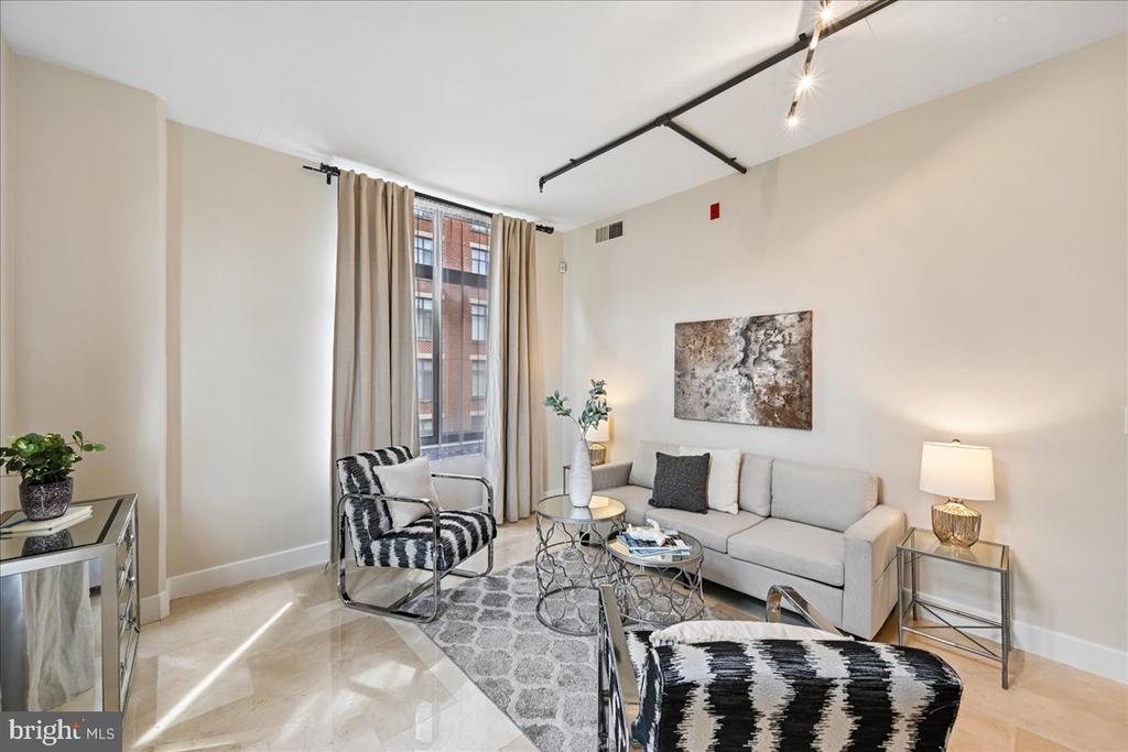 520 JOHN CARLYLE STREET Unit: 343