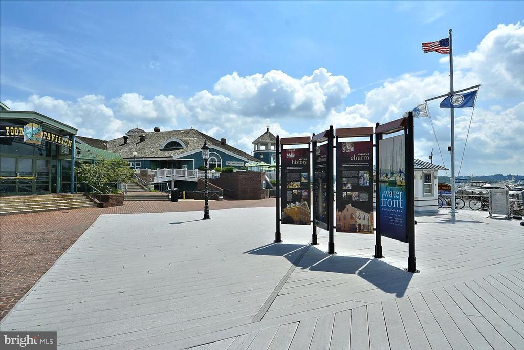 520 JOHN CARLYLE STREET Unit: 343