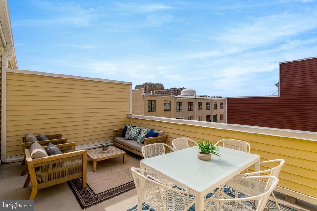 603 E ALEXANDRIA AVENUE