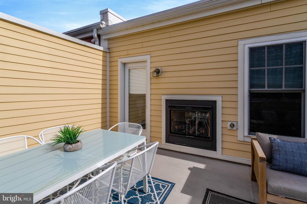 603 E ALEXANDRIA AVENUE