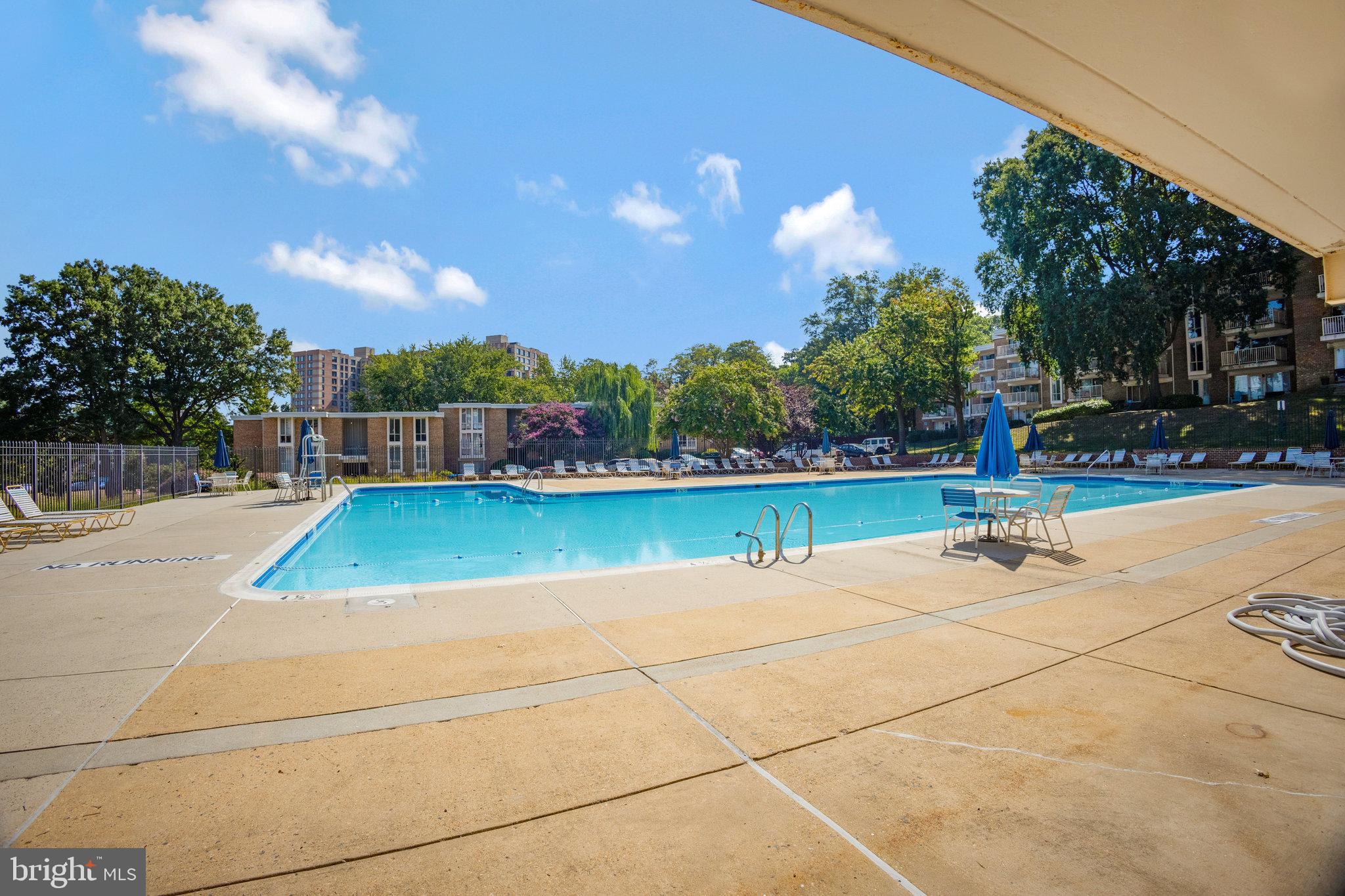 2649 Redcoat Dr #123