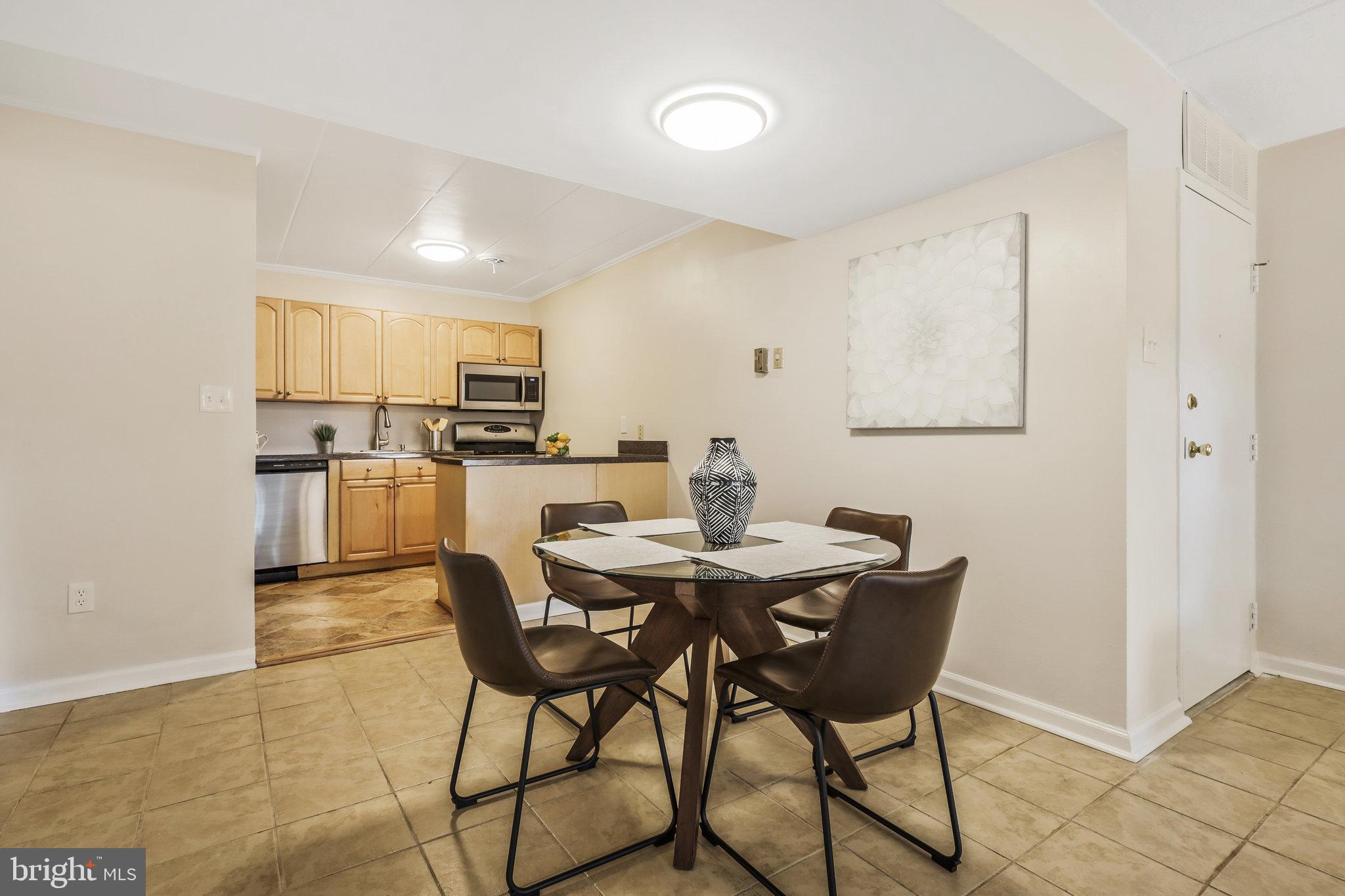 2649 Redcoat Dr #123