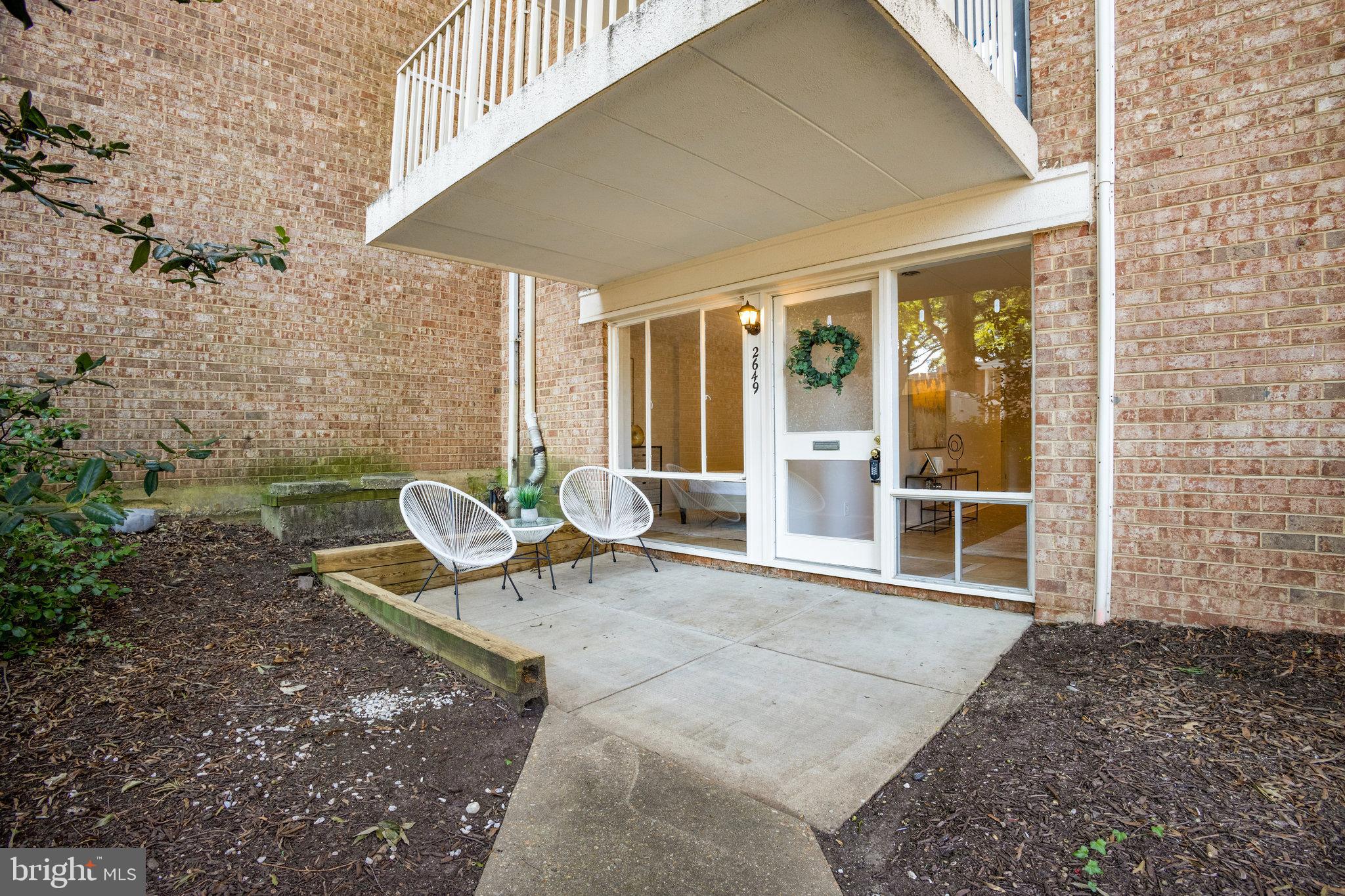 2649 Redcoat Dr #123