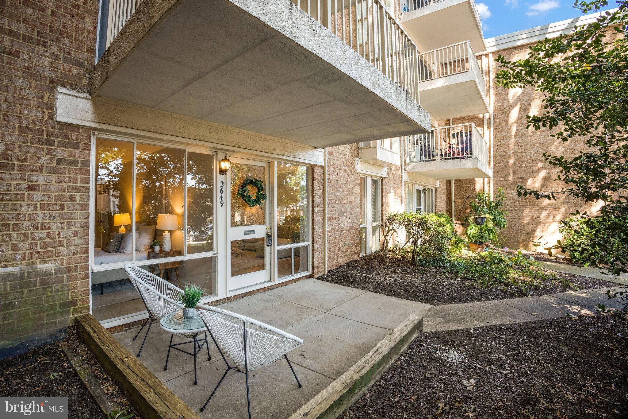 2649 Redcoat Dr #123