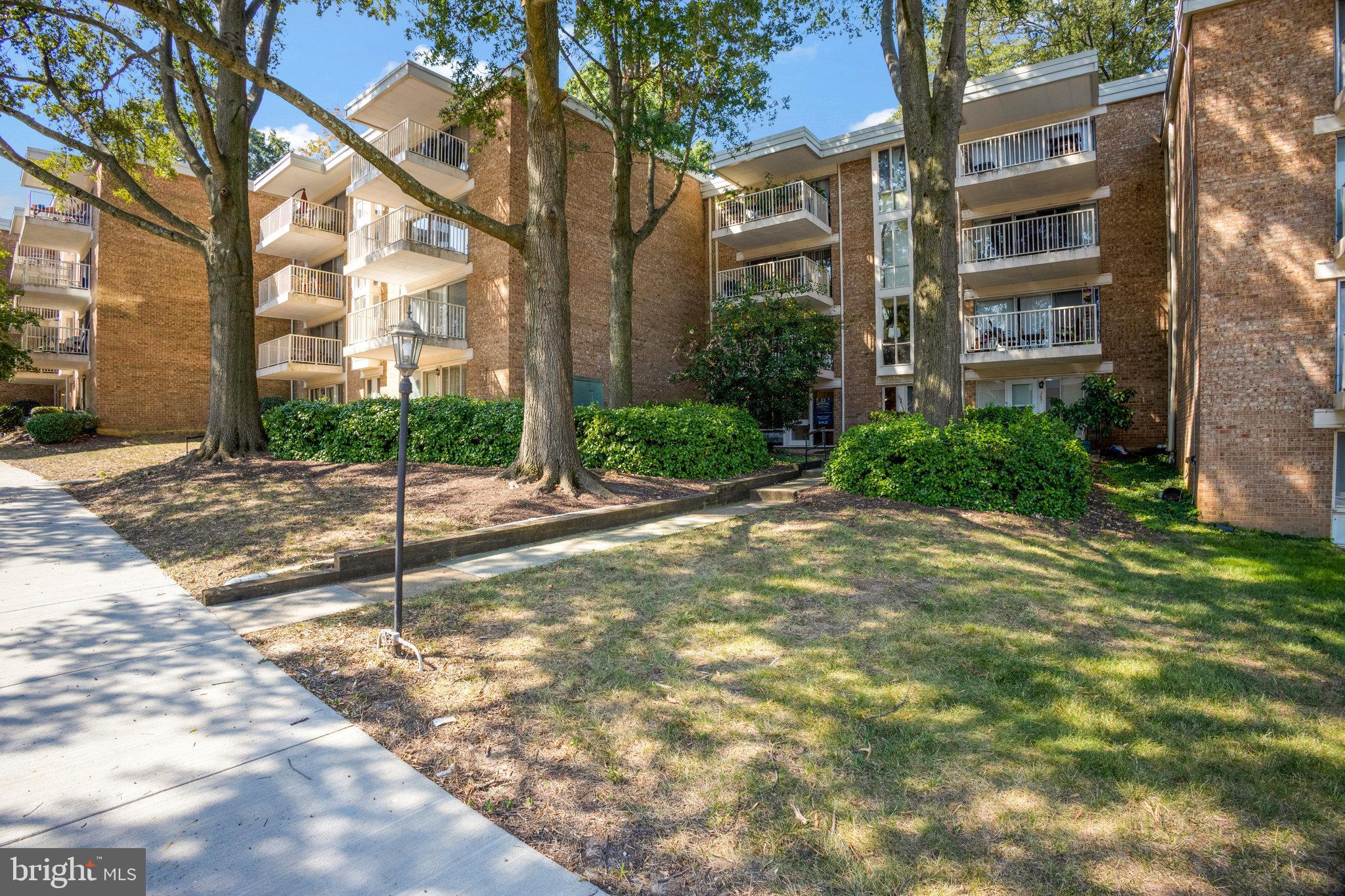 2649 Redcoat Dr #123