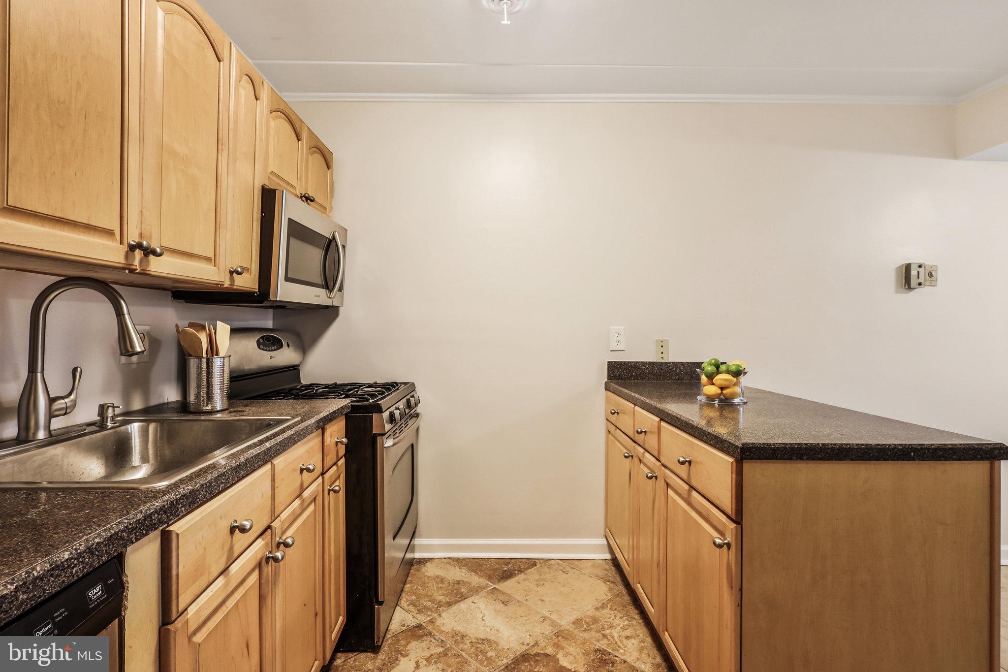 2649 Redcoat Dr #123