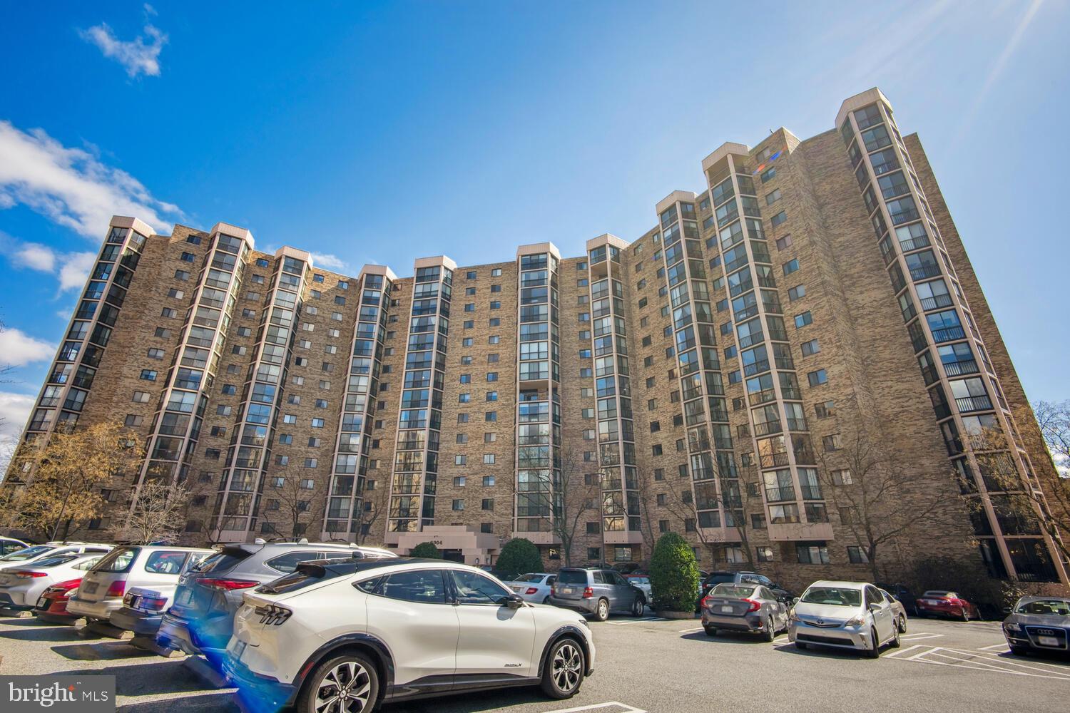5904 Mount Eagle Dr #609