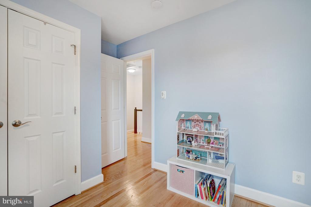 2517 Oberlin Dr
