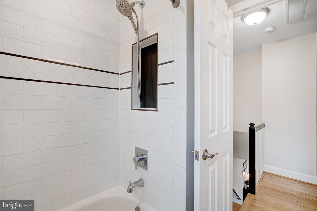 2517 Oberlin Dr