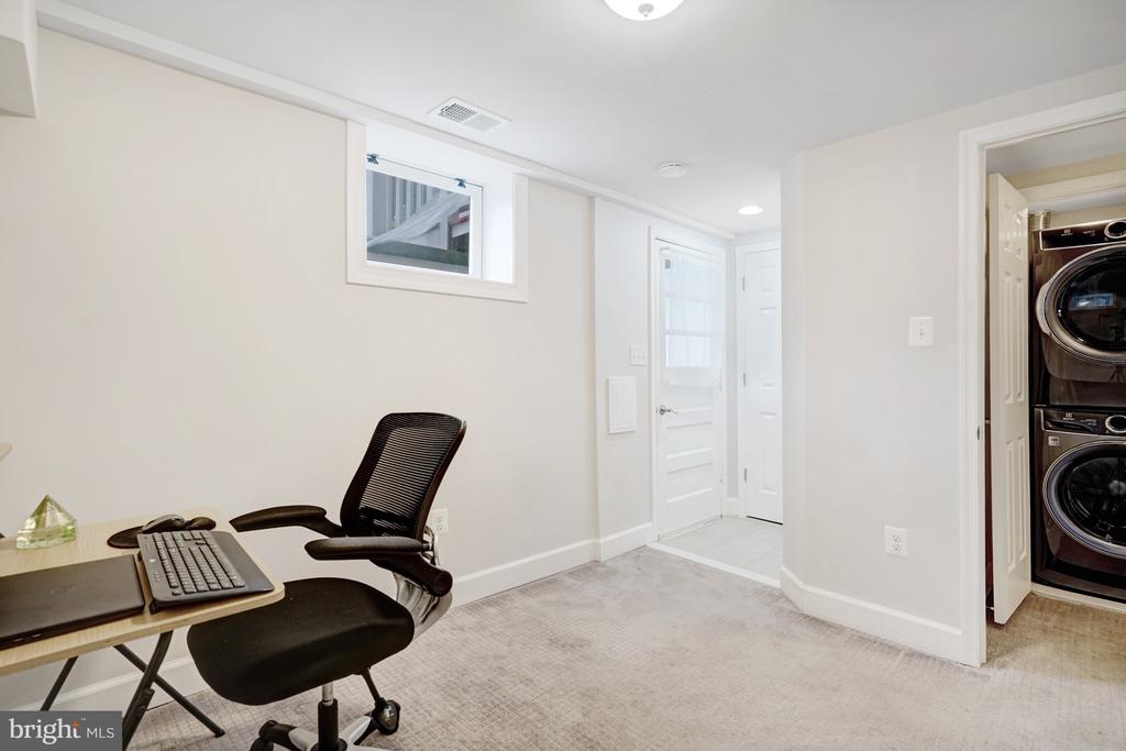 2517 Oberlin Dr