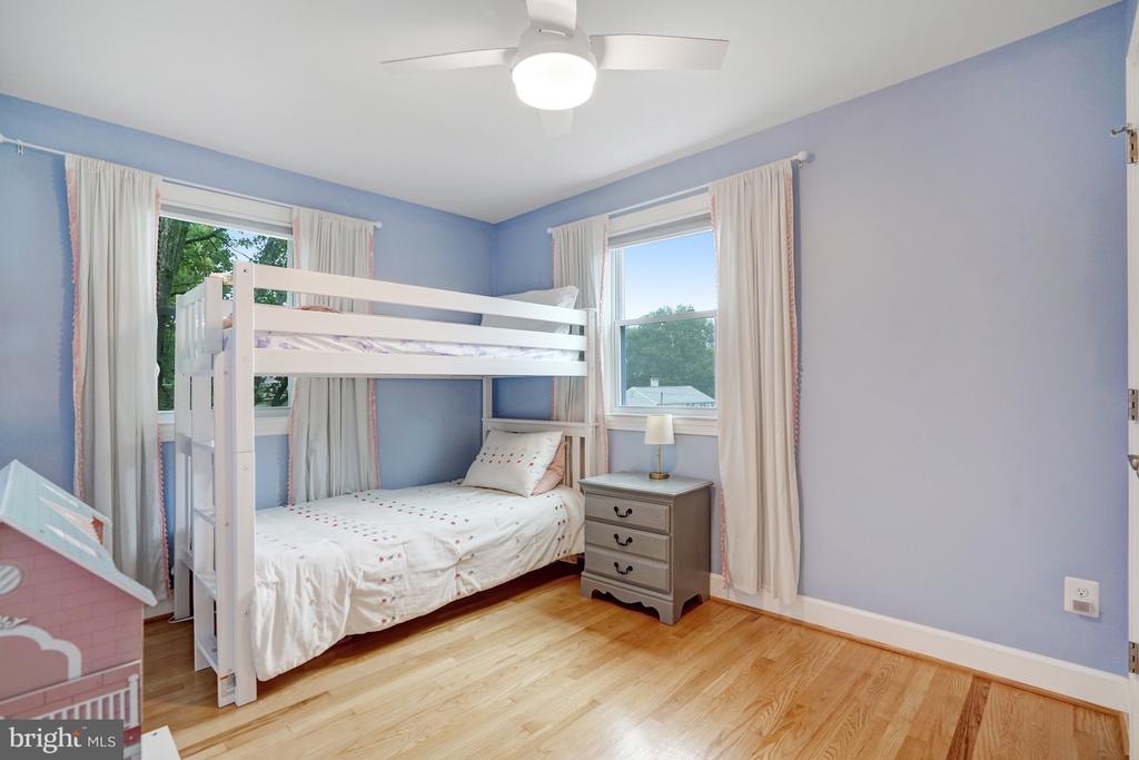 2517 Oberlin Dr
