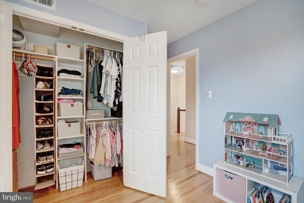 2517 Oberlin Dr