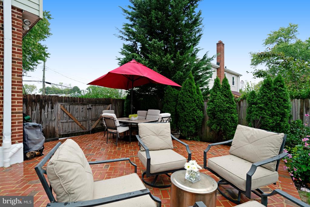 2517 Oberlin Dr