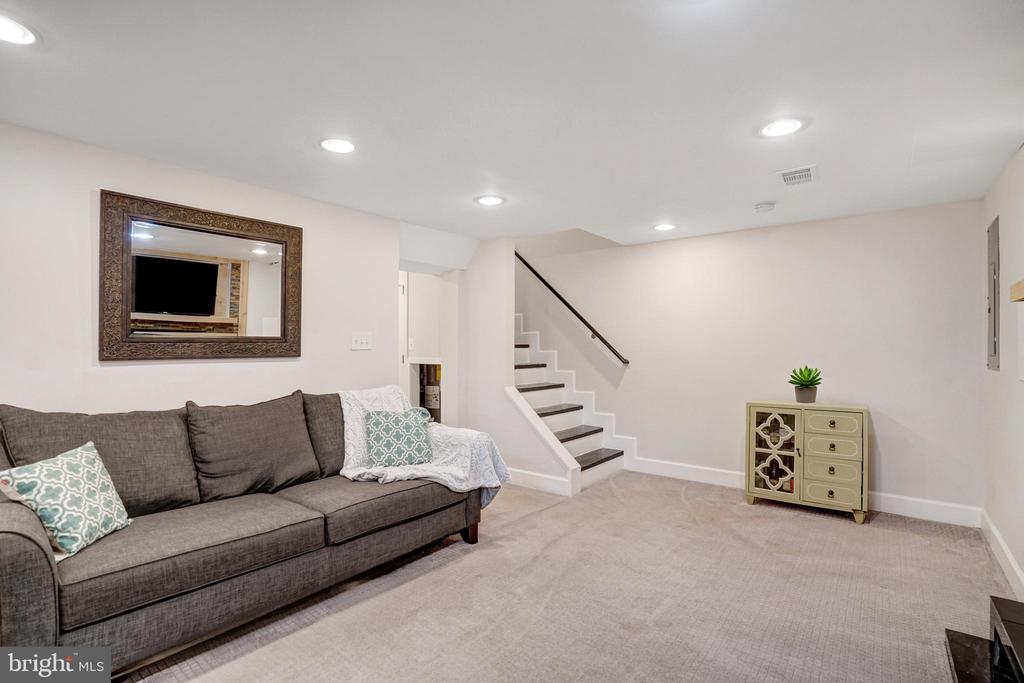 2517 Oberlin Dr
