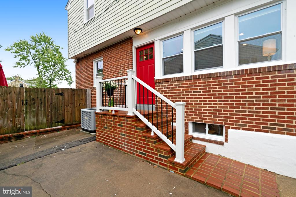 2517 Oberlin Dr