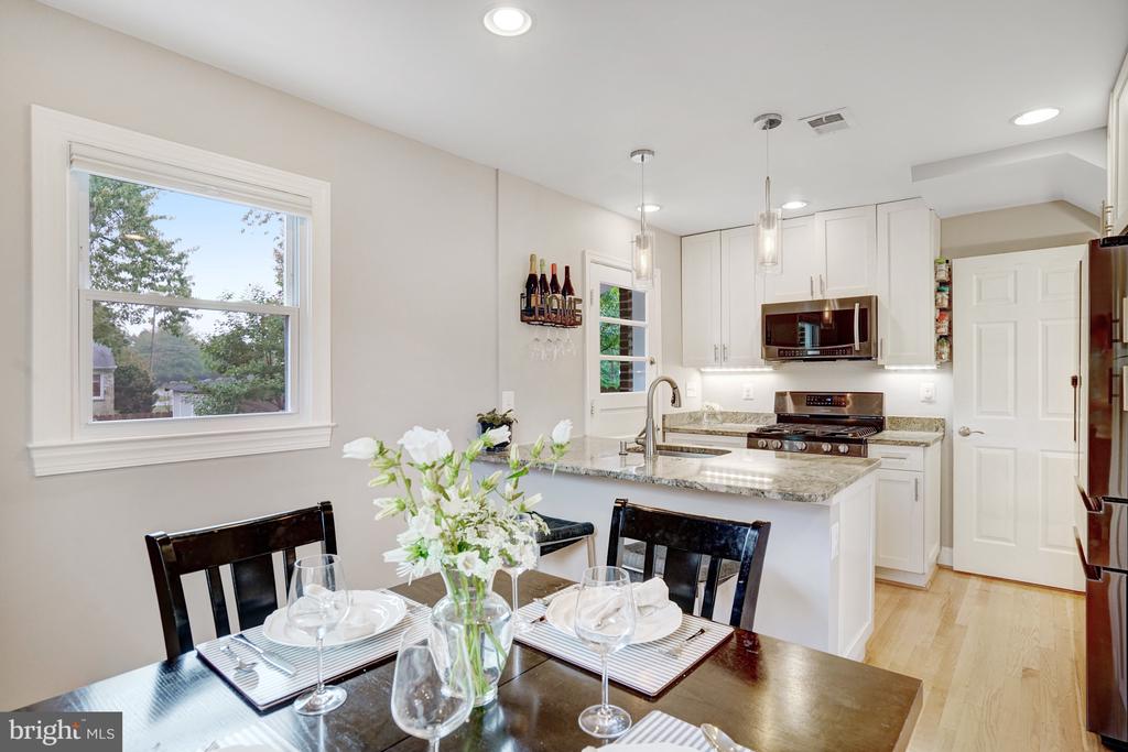 2517 Oberlin Dr