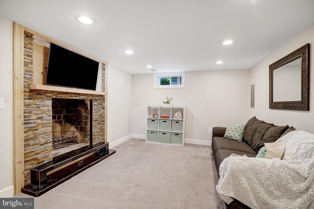 2517 Oberlin Dr