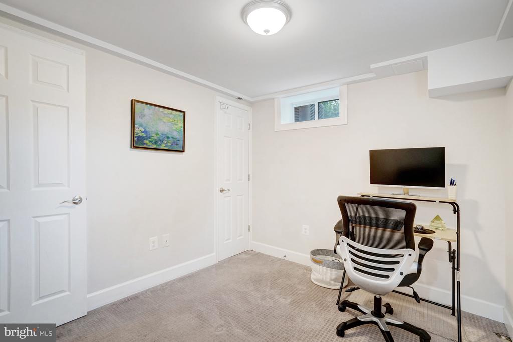 2517 Oberlin Dr