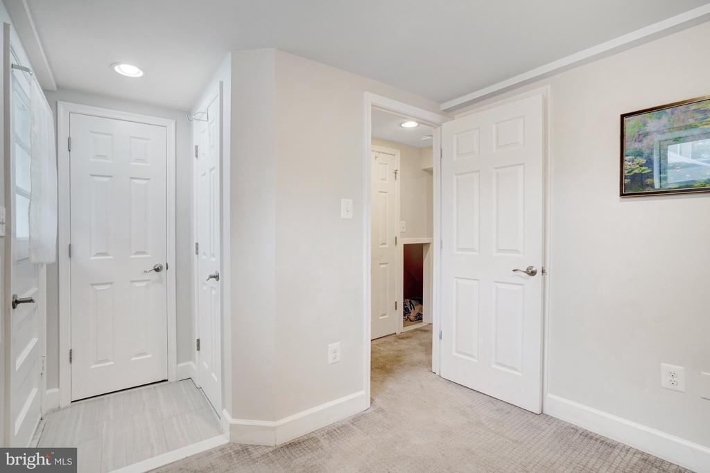 2517 Oberlin Dr