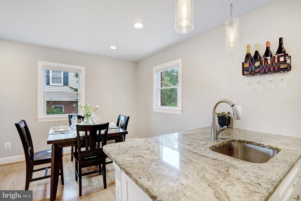 2517 Oberlin Dr