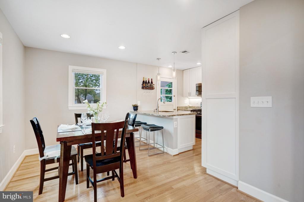 2517 Oberlin Dr