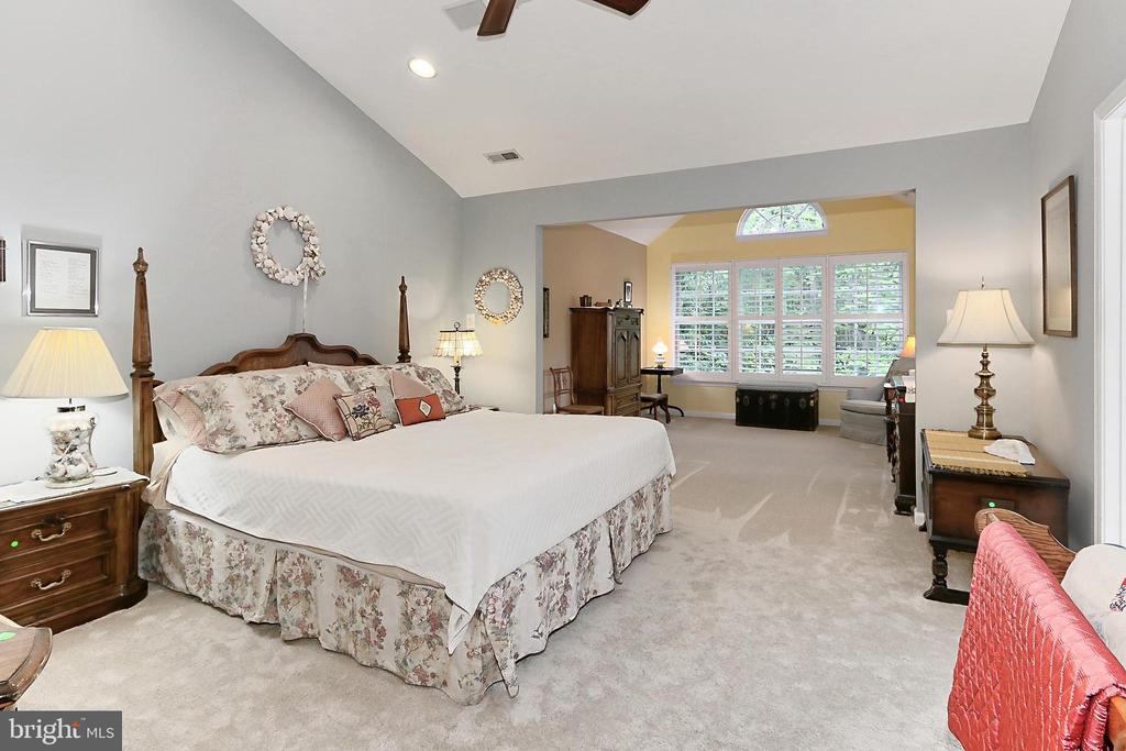 5591 Governors Pond Cir