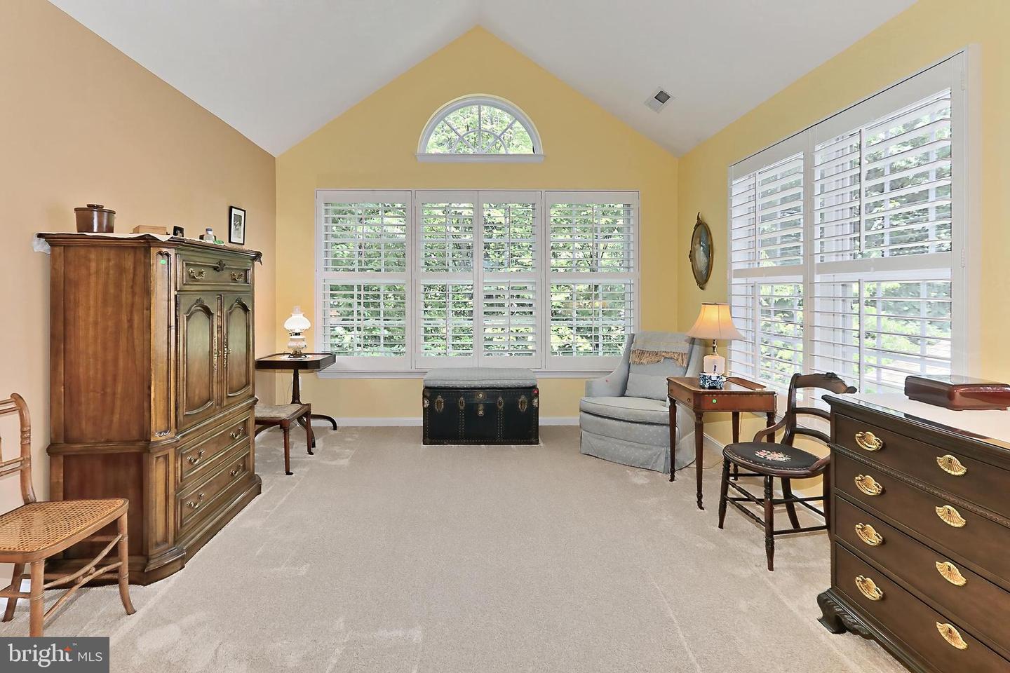 5591 Governors Pond Cir