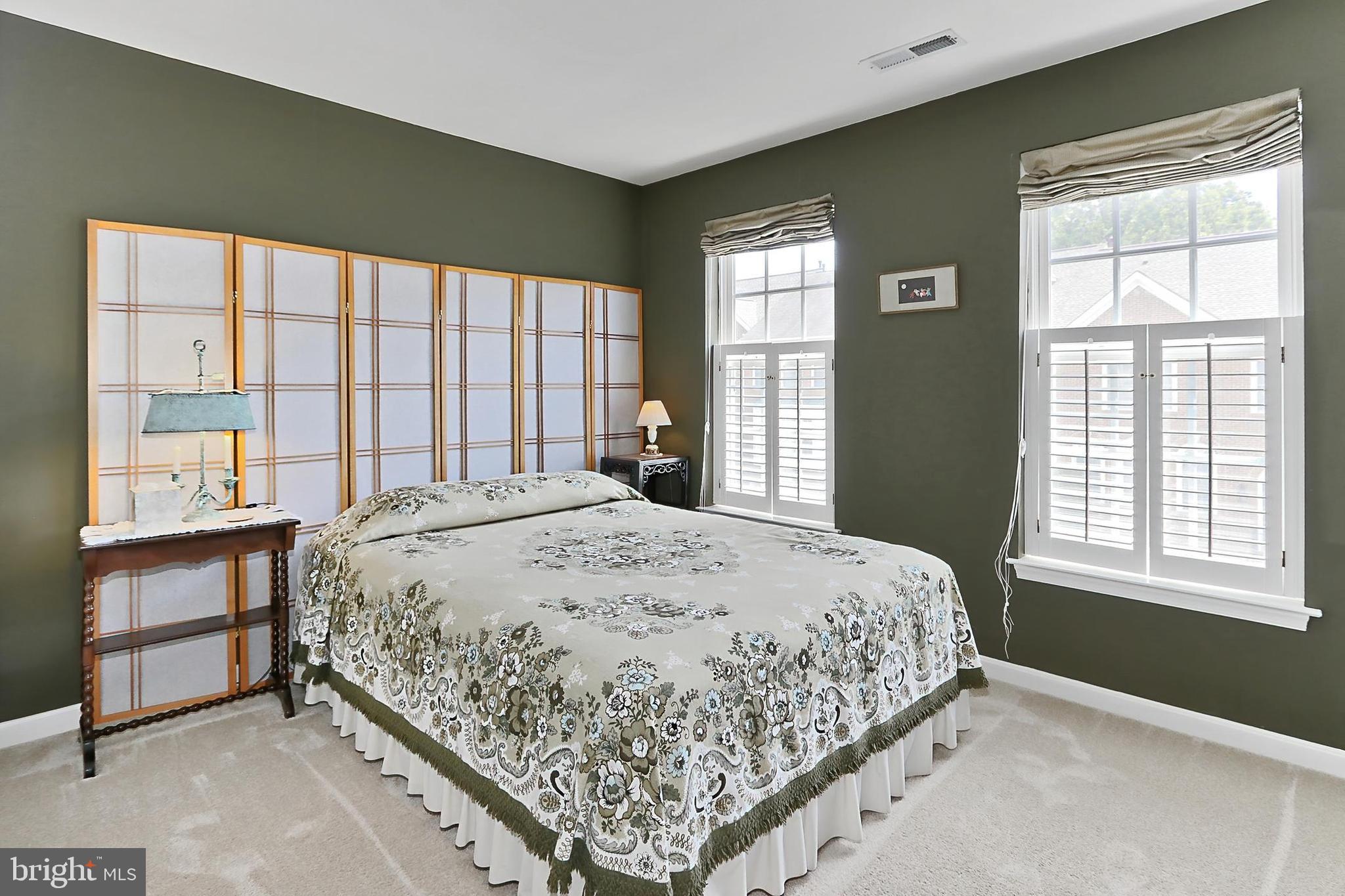 5591 Governors Pond Cir