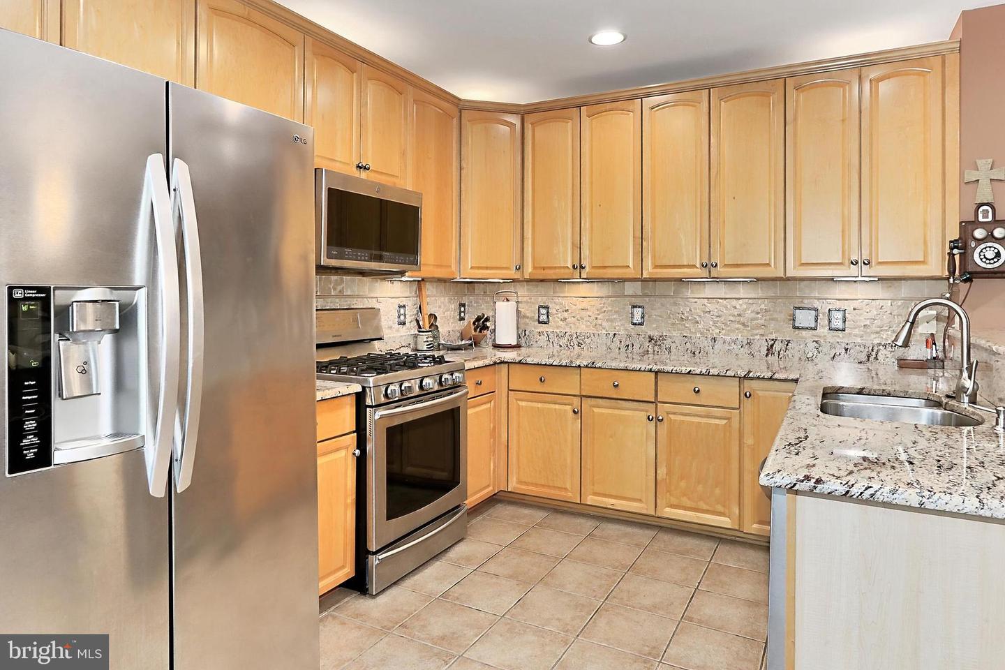 5591 Governors Pond Cir