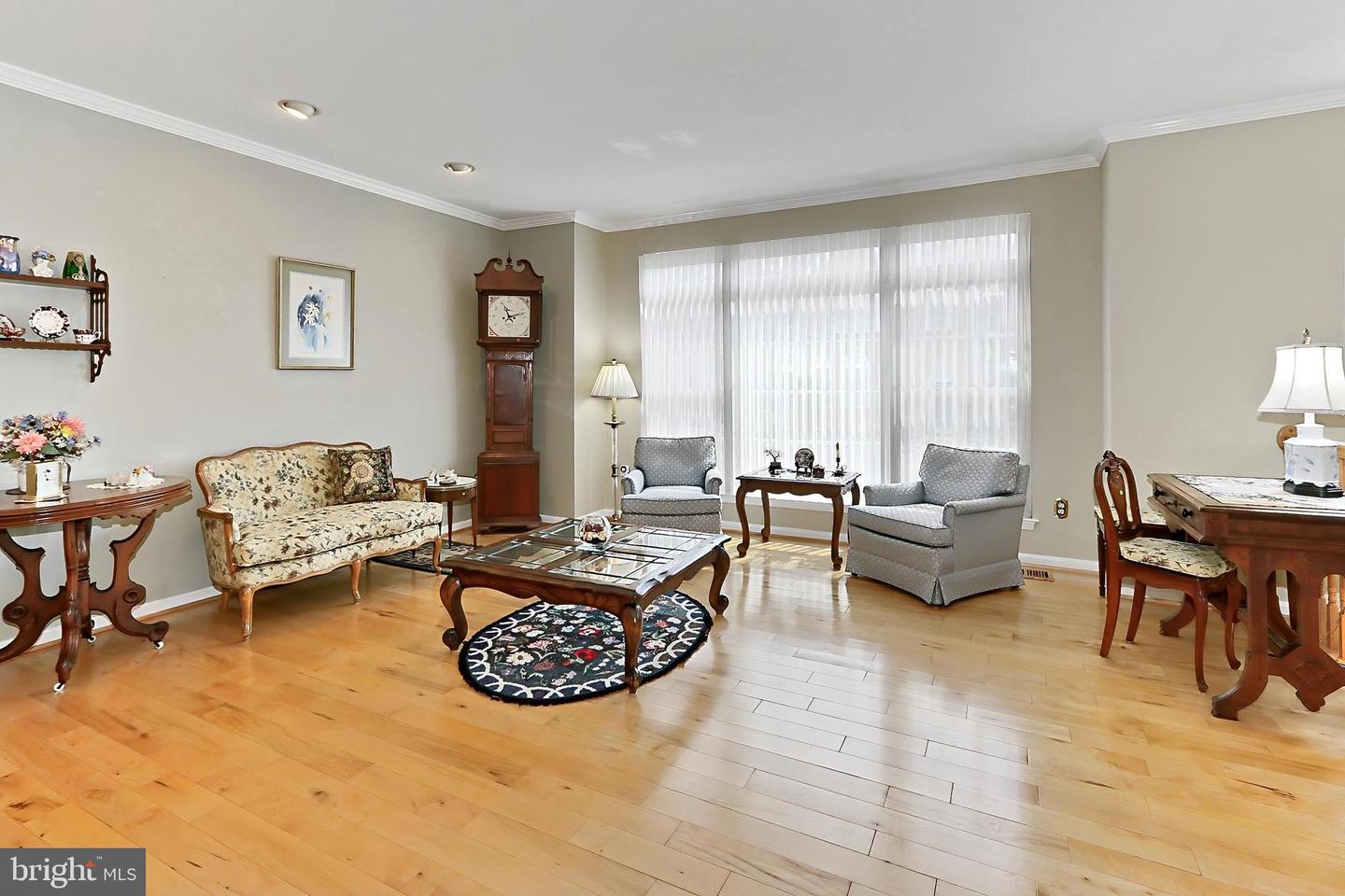 5591 Governors Pond Cir
