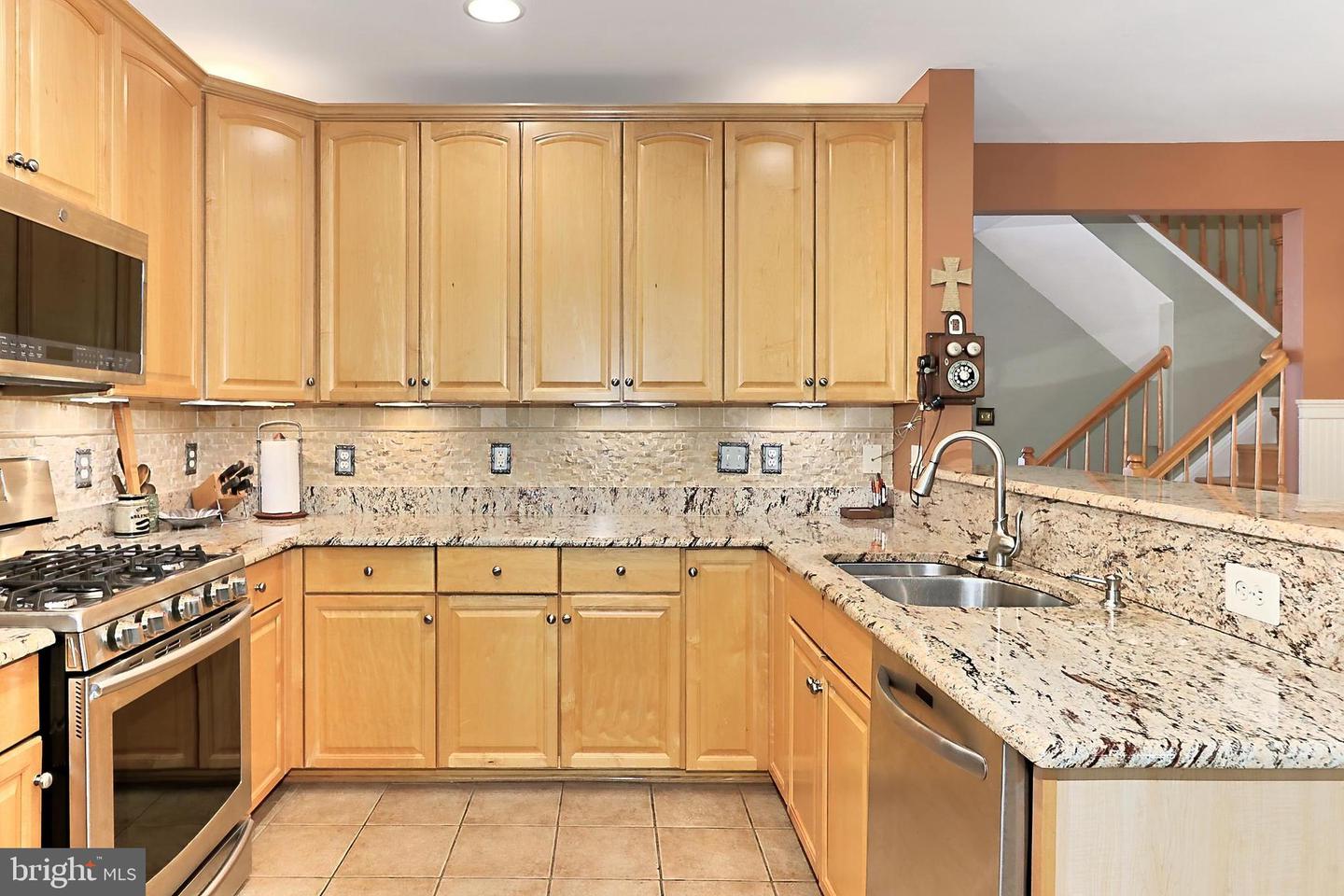 5591 Governors Pond Cir