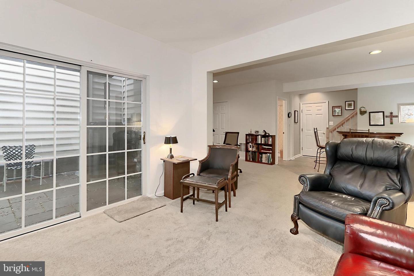 5591 Governors Pond Cir
