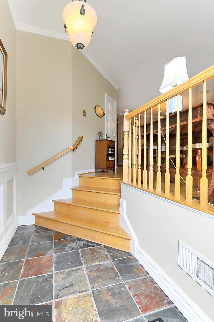 5591 Governors Pond Cir